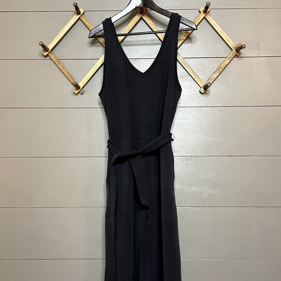 Lululemon Ease of it All V-Neck Jumpsuit Black Romper Softstreme Women's Size 10 - Picture 2 of 9